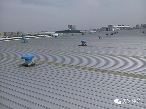 關于鋼結構剛性屋面的漏水原因及防治措施有哪些？